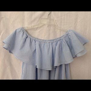 Off or on the shoulders ruffle dress